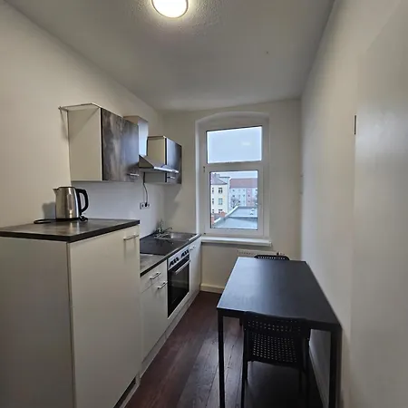 Apartment Checkpoint Ls 65 Mikroapartments Fuer Ein Bis Vier Personen Halle (Saale)