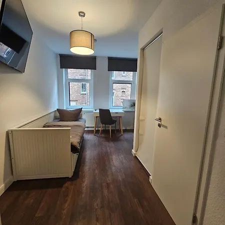 Checkpoint Ls 65 Mikroapartments Fuer Ein Bis Vier Personen Halle (Saale)