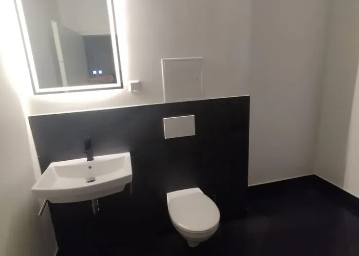 Checkpoint Ls 65 Mikroapartments Fuer Ein Bis Vier Personen * Halle (Saale)