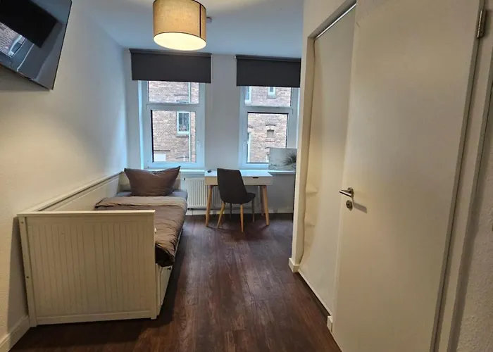 Checkpoint Ls 65 Mikroapartments Fuer Ein Bis Vier Personen Halle (Saale)